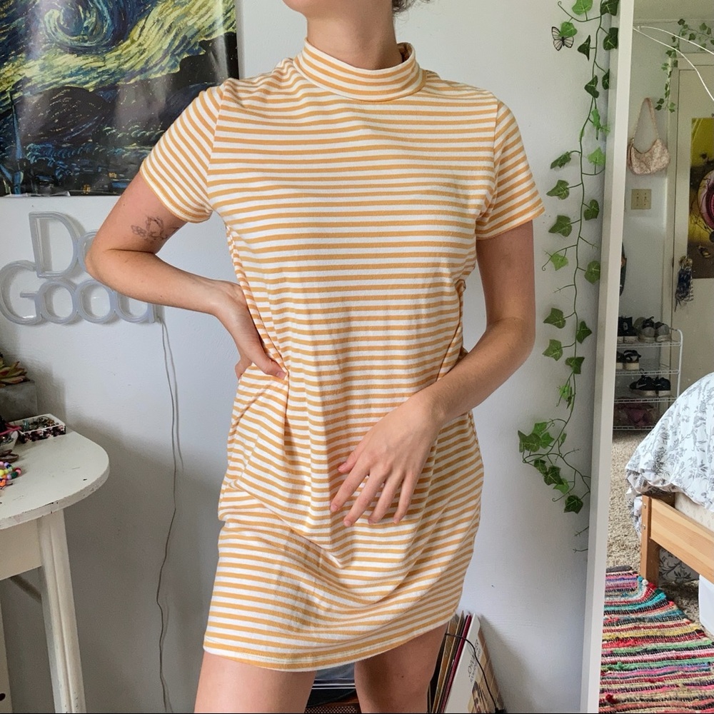 URBAN YELLOW MOCKNECK DRESS